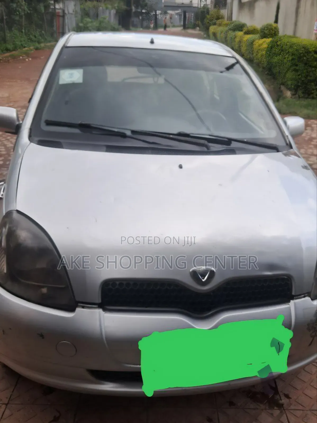 Toyota Vitz 2001 Silver