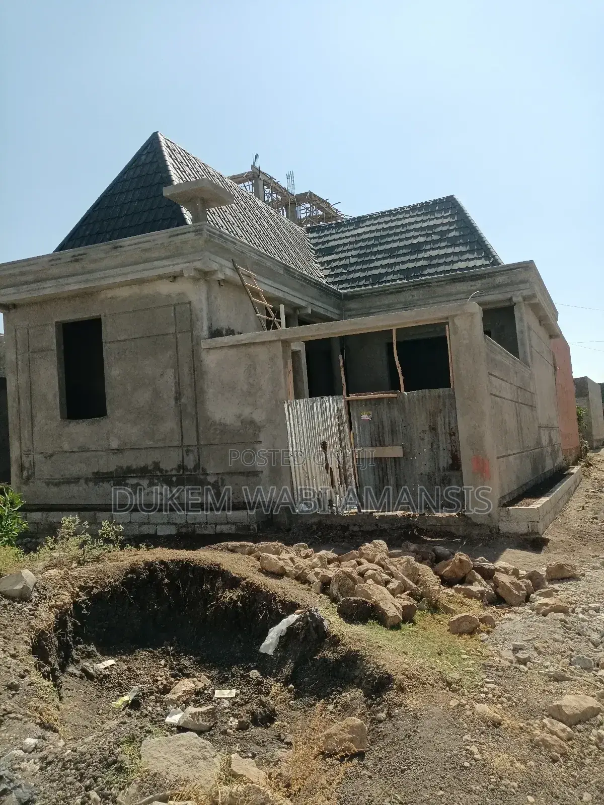 Furnished 5bdrm House in Dukam, East Shewa for sale