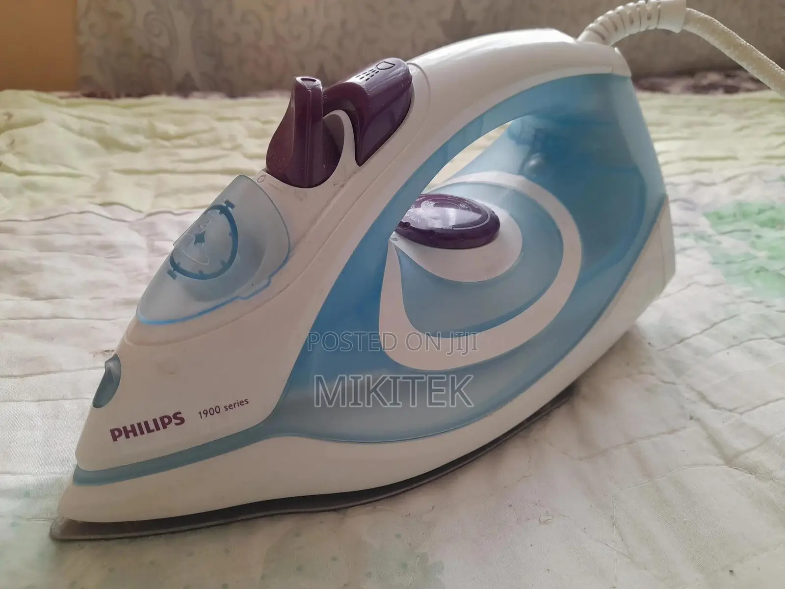 Philips Easyspeed Steam Iron Non-Stick Soleplate 1440 Watts Linished S