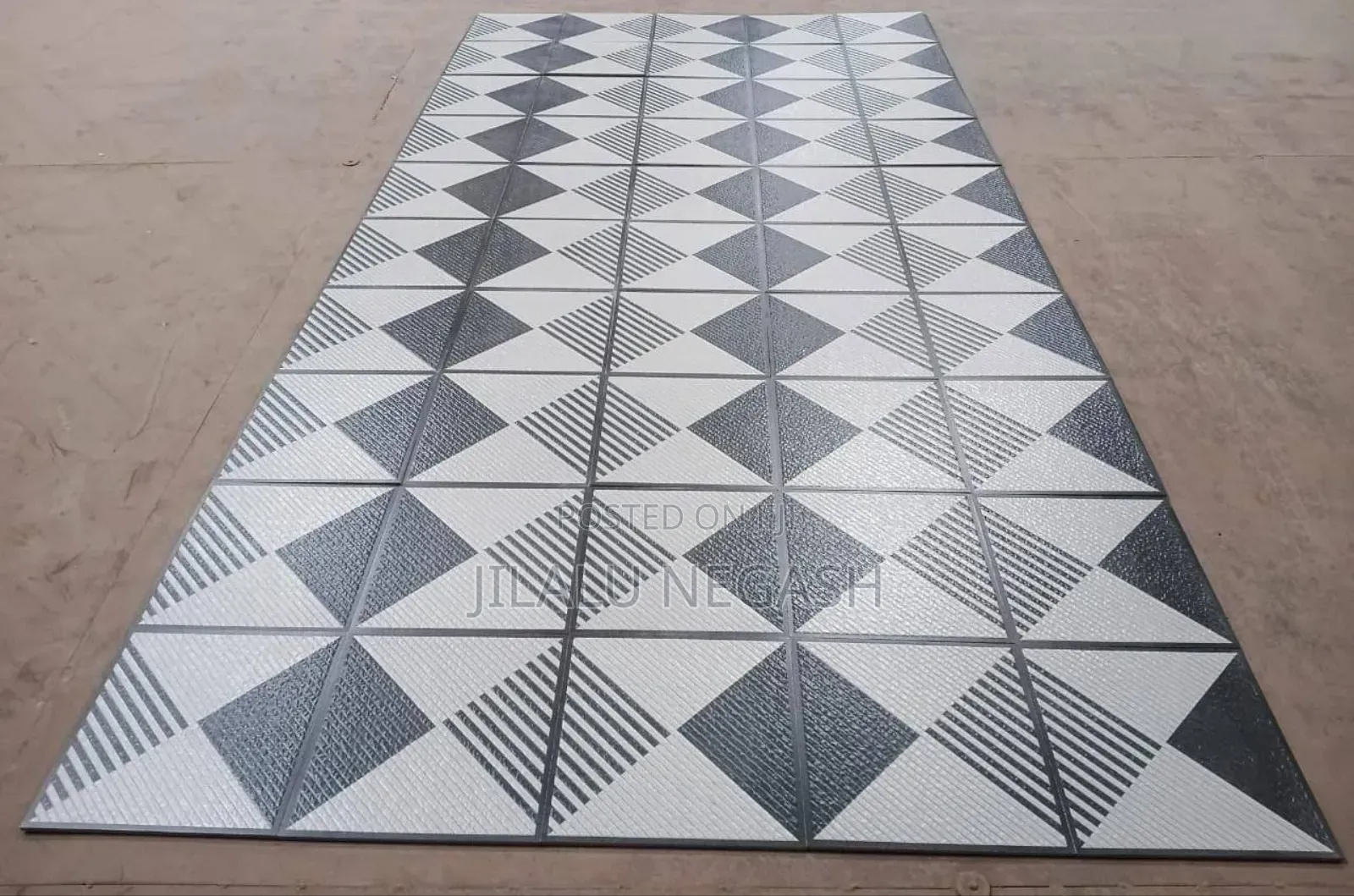 የባርኪንግ የ ግቢ ሴራሚክስ መኪና የሚቆምባቸው በተለያዩ ዲዛዬን እኛ ጋር ያአገኛሉ