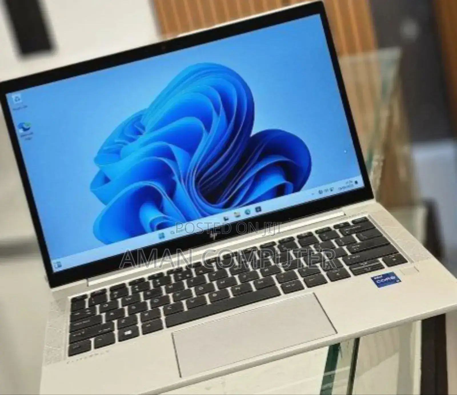 New Laptop HP EliteBook 830 G8 16GB Intel Core I7 SSD 512GB