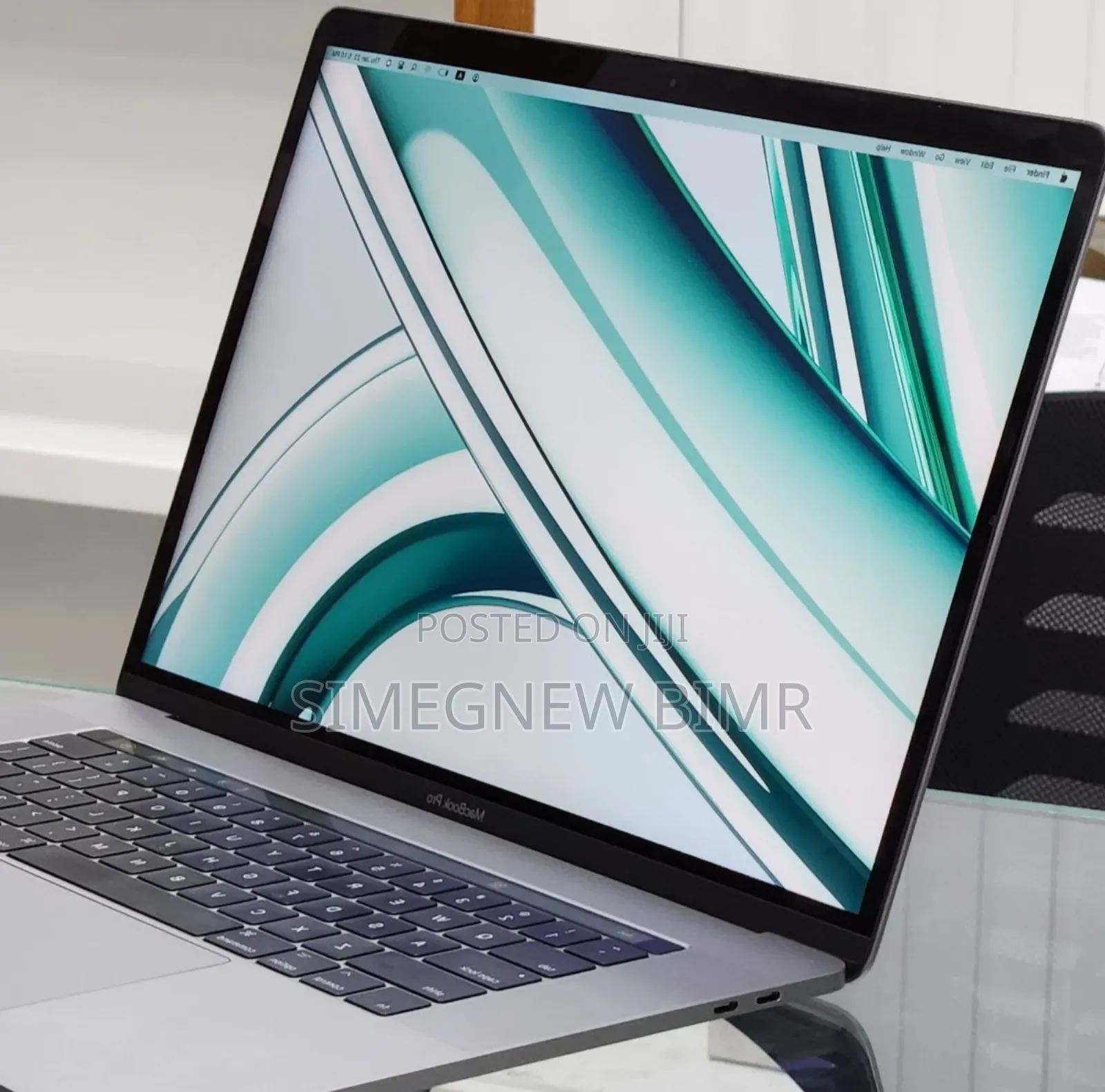 New Laptop Apple MacBook Pro 2017 16GB Intel Core I7 SSD 512GB