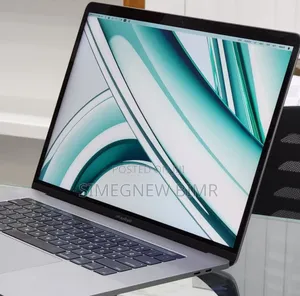 New Laptop Apple MacBook Pro 2017 16GB Intel Core I7 SSD 512GB