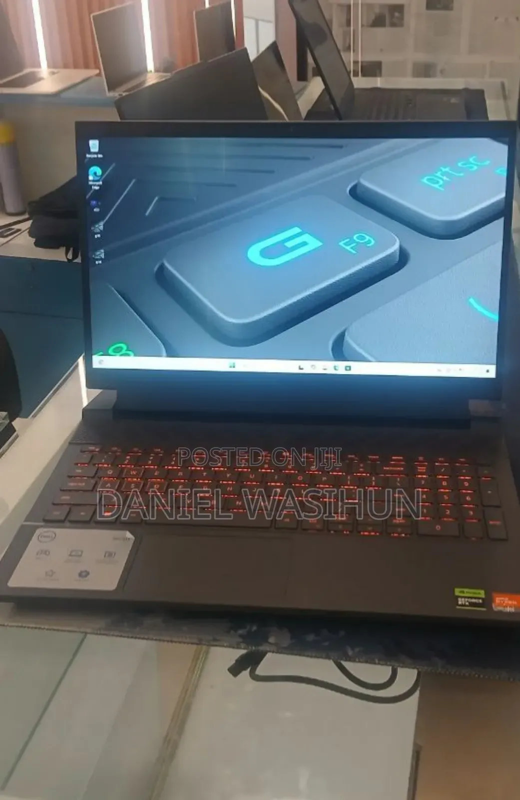 New Laptop Dell Inspiron 15 16GB AMD Ryzen 7 SSD 350GB