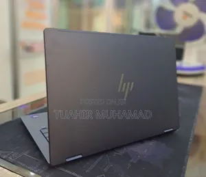 New Laptop HP OmniBook 5 Flip 8GB Intel Core 5 SSD 512GB