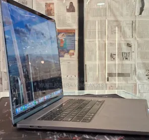 New Laptop Apple MacBook Pro 2019 32GB Intel Core I7 SSD 512GB