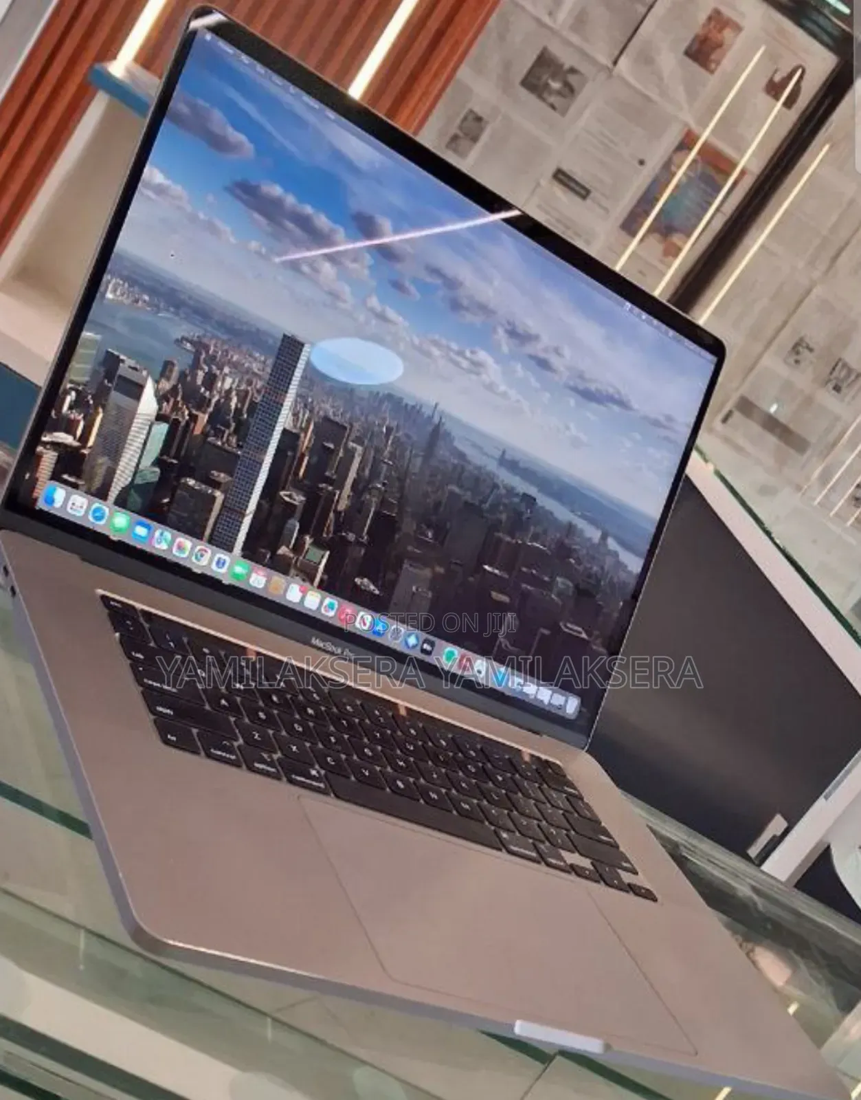 New Laptop Apple MacBook Pro 2019 32GB Intel Core I7 SSD 512GB