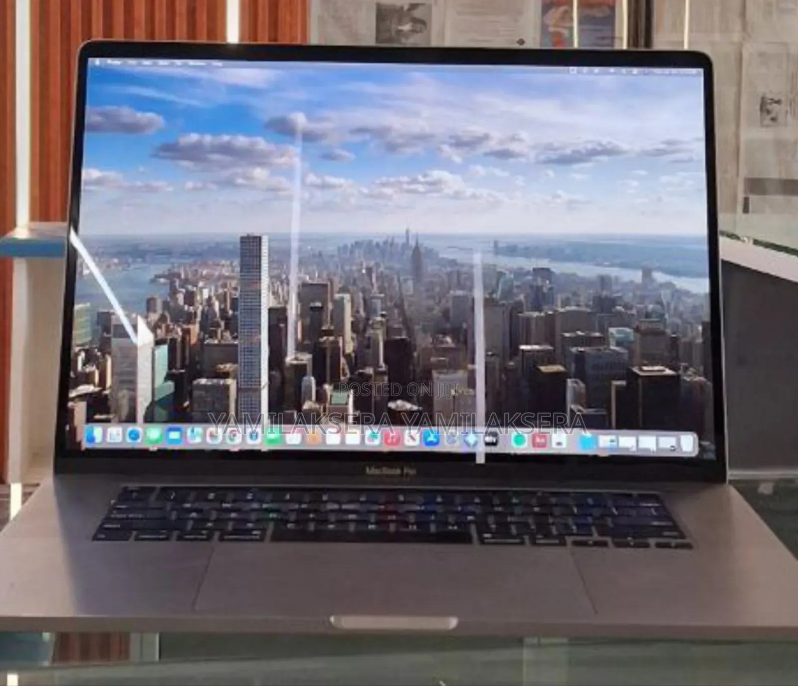 New Laptop Apple MacBook Pro 2019 32GB Intel Core I7 SSD 512GB