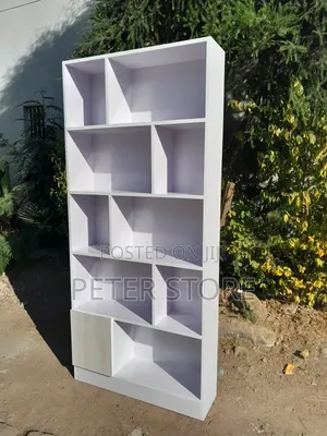 ቀለል ያለች ሼልፍ Simple Shelf