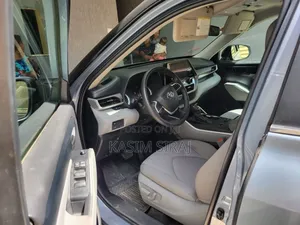 Toyota Highlander Hybrid Limited 2023 Blue