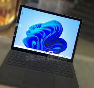 New Laptop Microsoft Surface 16GB Intel Core I7 SSD 256GB