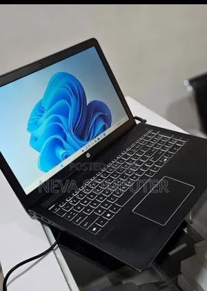 New Laptop HP Pavilion 15 8GB Intel Core I7 SSD 256GB