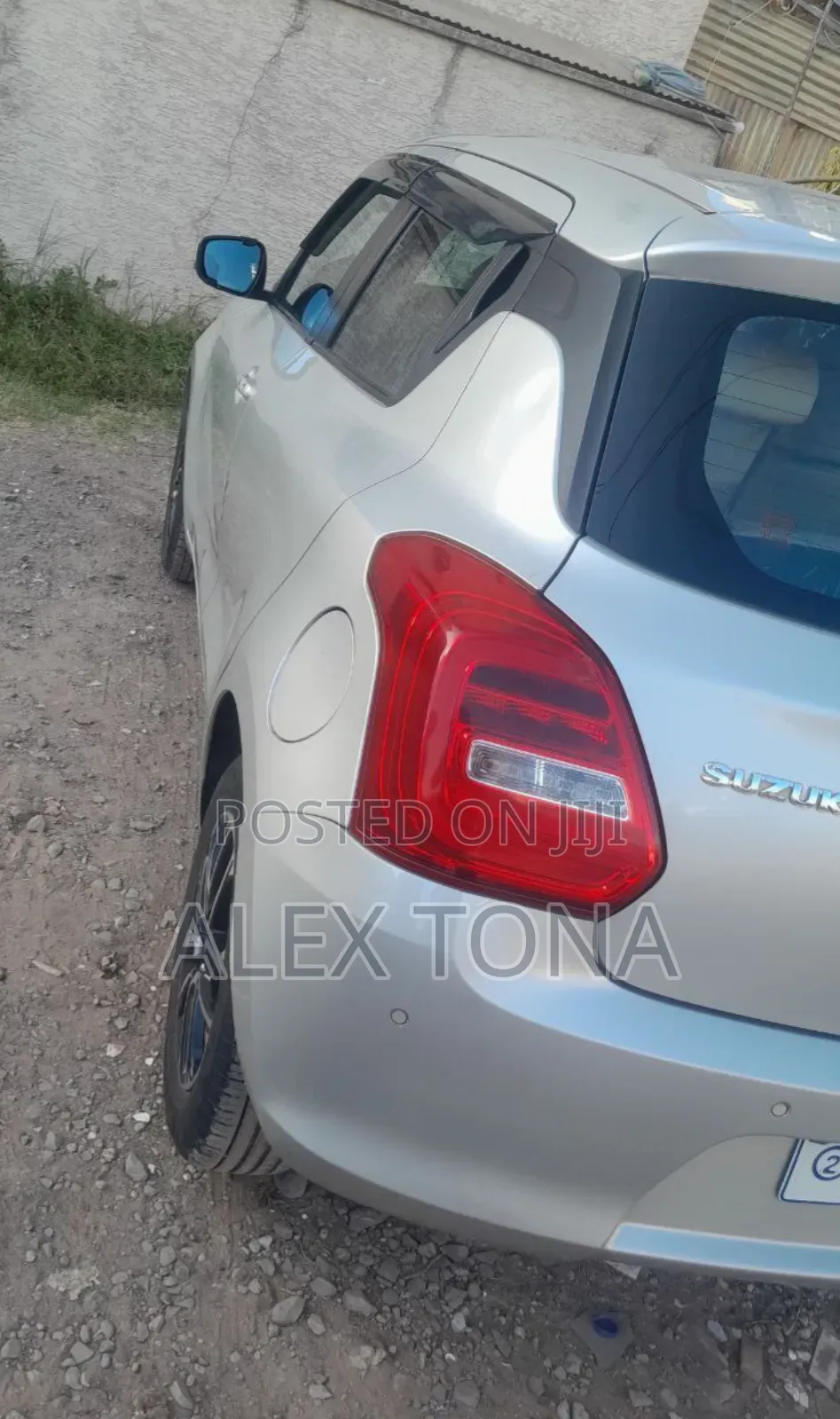 Suzuki Swift 2022 Silver