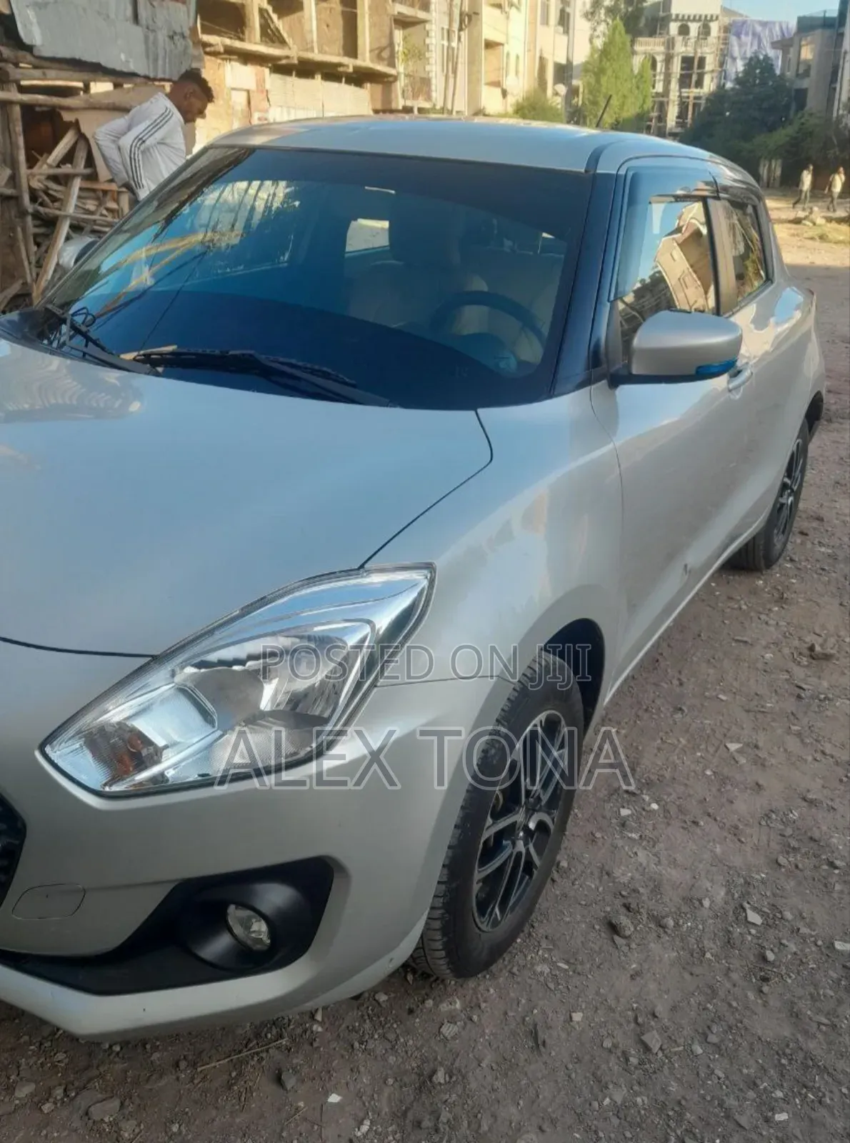 Suzuki Swift 2022 Silver