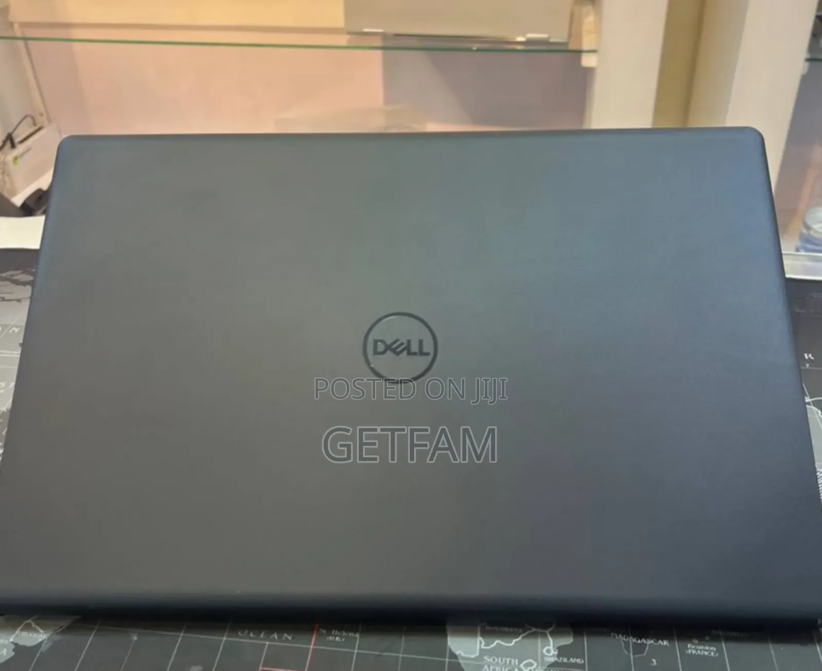 New Laptop Dell Vostro DVCI315 8GB Intel Core I5 SSD 512GB