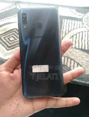 Samsung Galaxy A30 64 GB Black