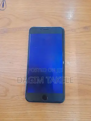 Apple iPhone 8 Plus 64 GB Black