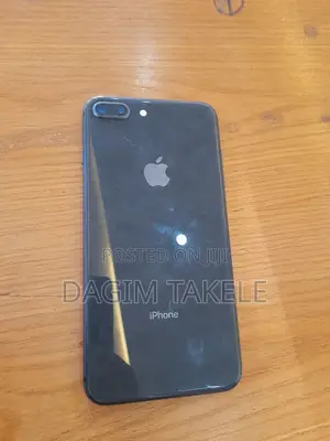 Apple iPhone 8 Plus 64 GB Black
