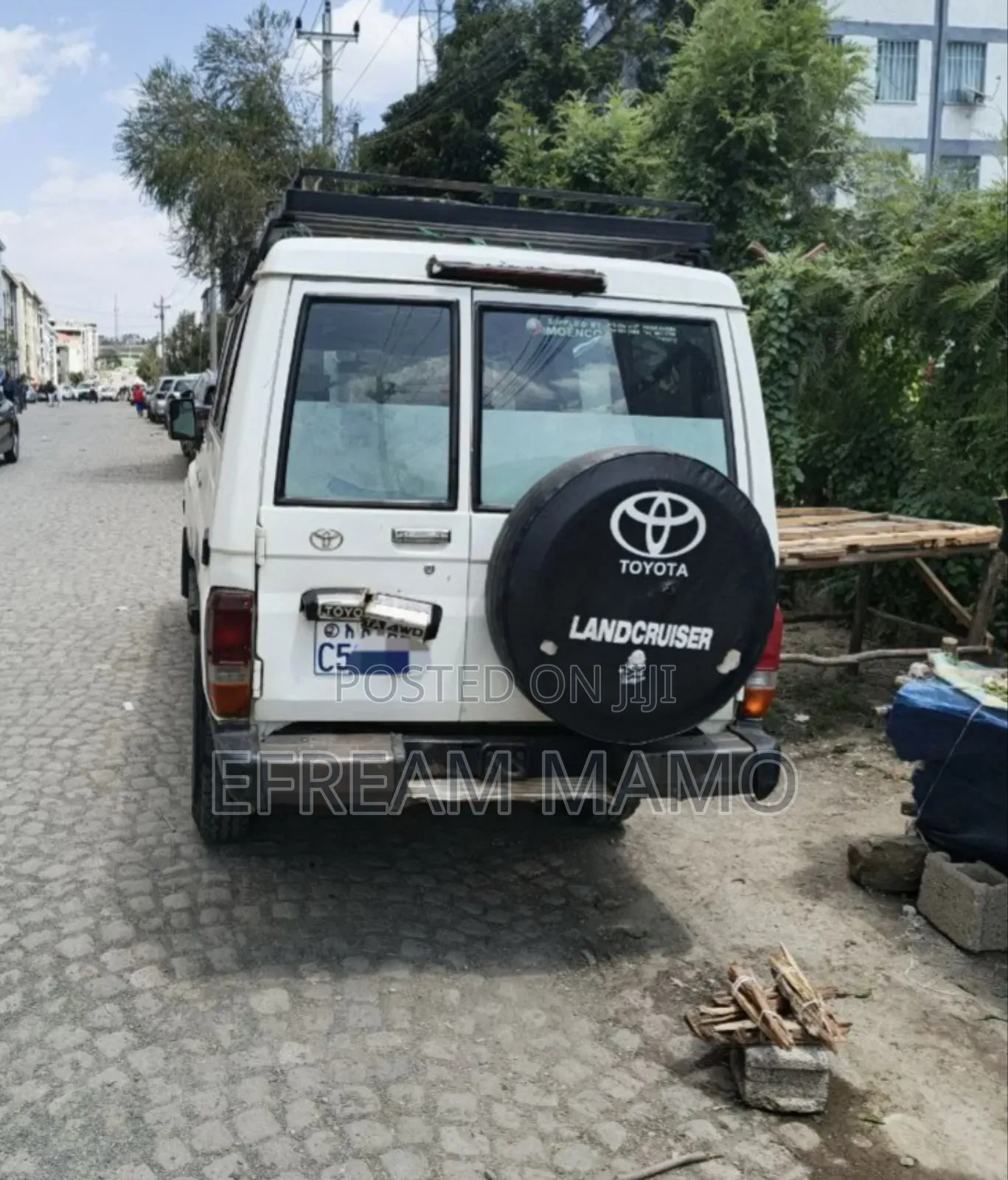Toyota Land Cruiser 2012 White