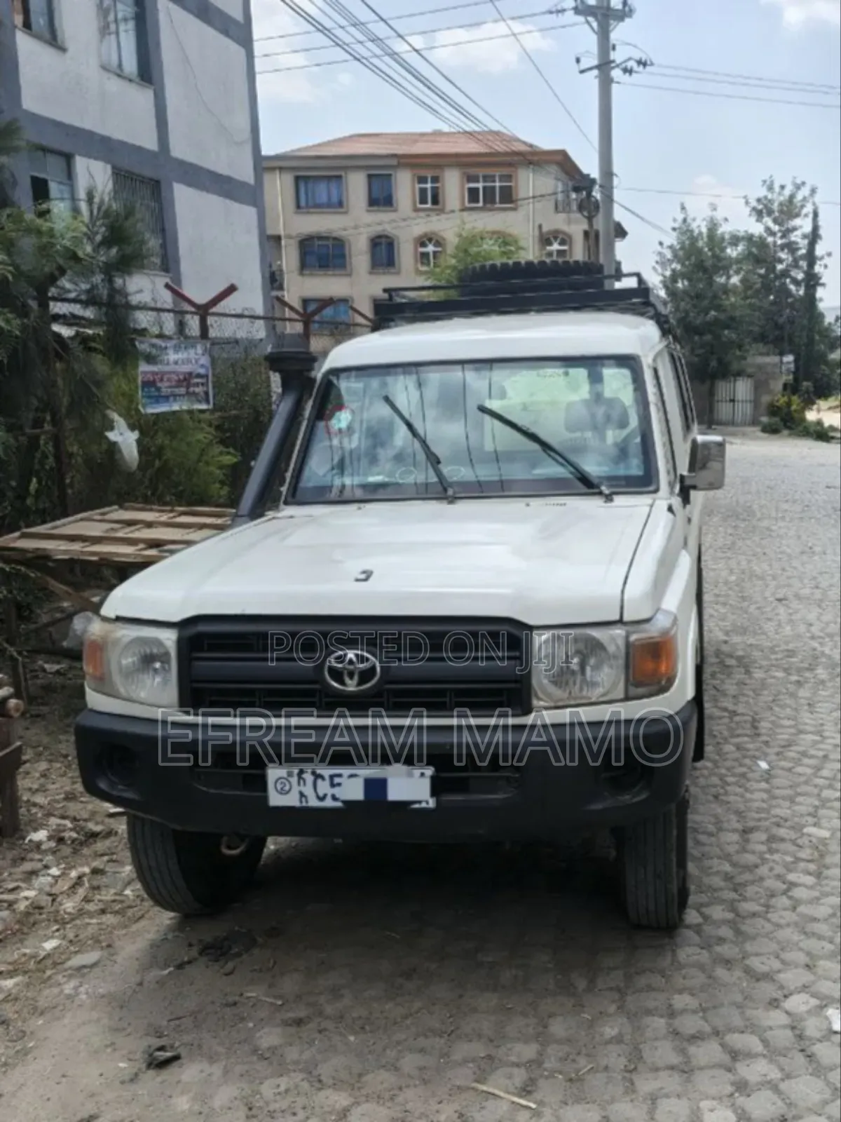 Toyota Land Cruiser 2012 White