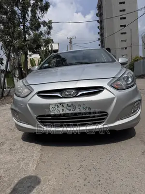 Hyundai Accent 2014 Silver