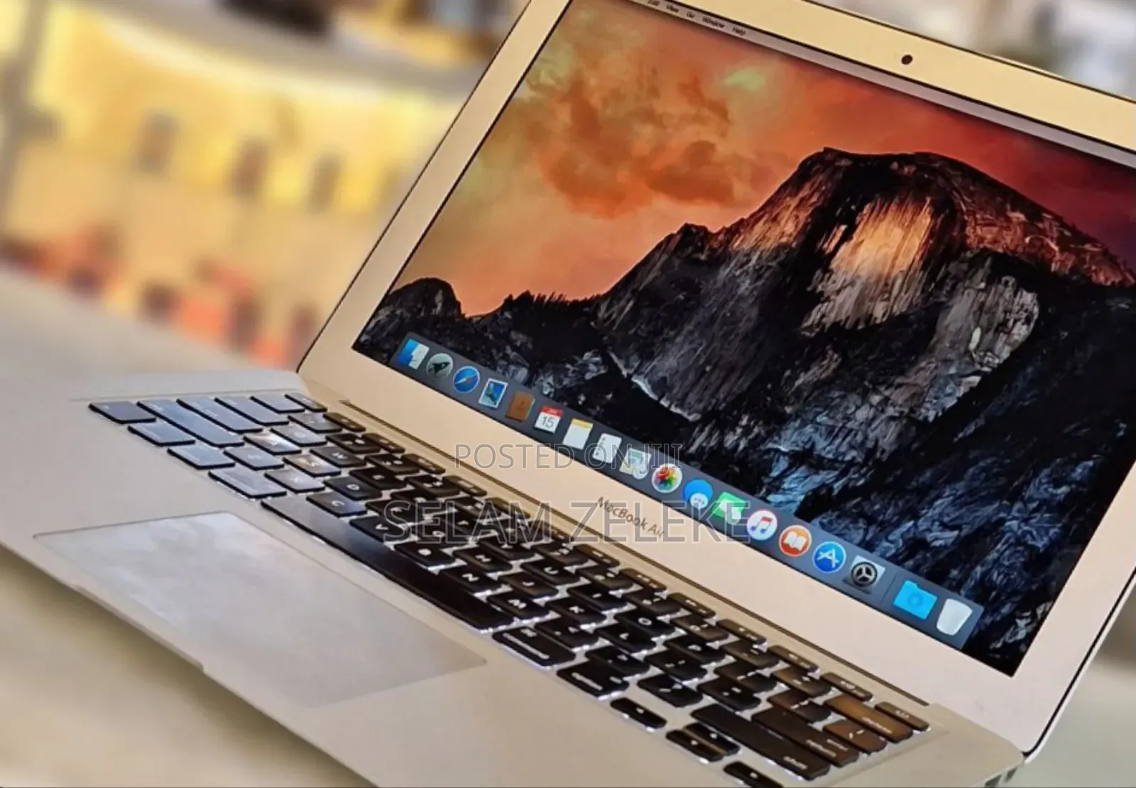 New Laptop Apple MacBook Air 2015 4GB Intel Core I5 SSD 128GB