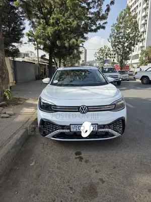 Volkswagen ID.6 2023 White