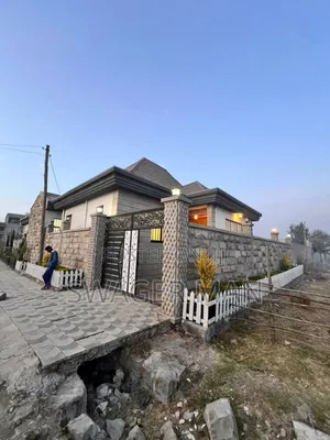 Furnished 5bdrm Villa in Cdd Area, Yeka for sale