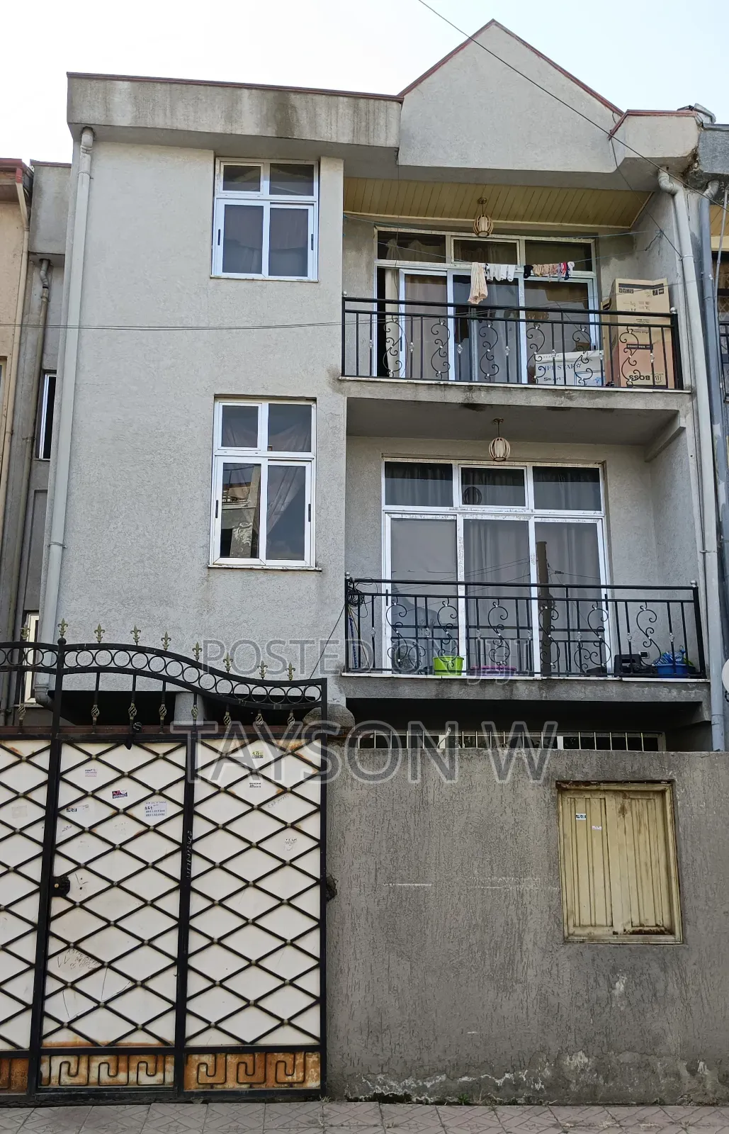 4bdrm House in Addis Abeba Semit, Bole for sale