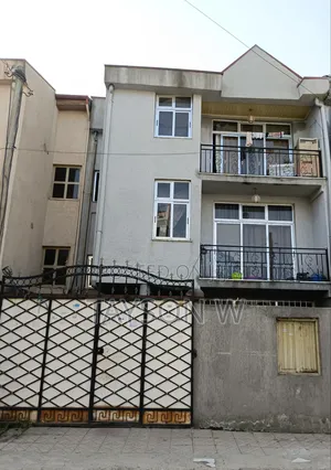 4bdrm House in Addis Abeba Semit, Bole for sale