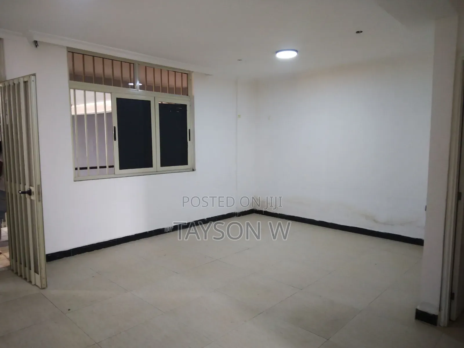 4bdrm House in Addis Abeba Semit, Bole for sale