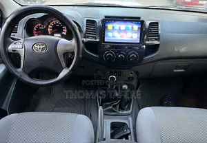Toyota Hilux 2013 Silver