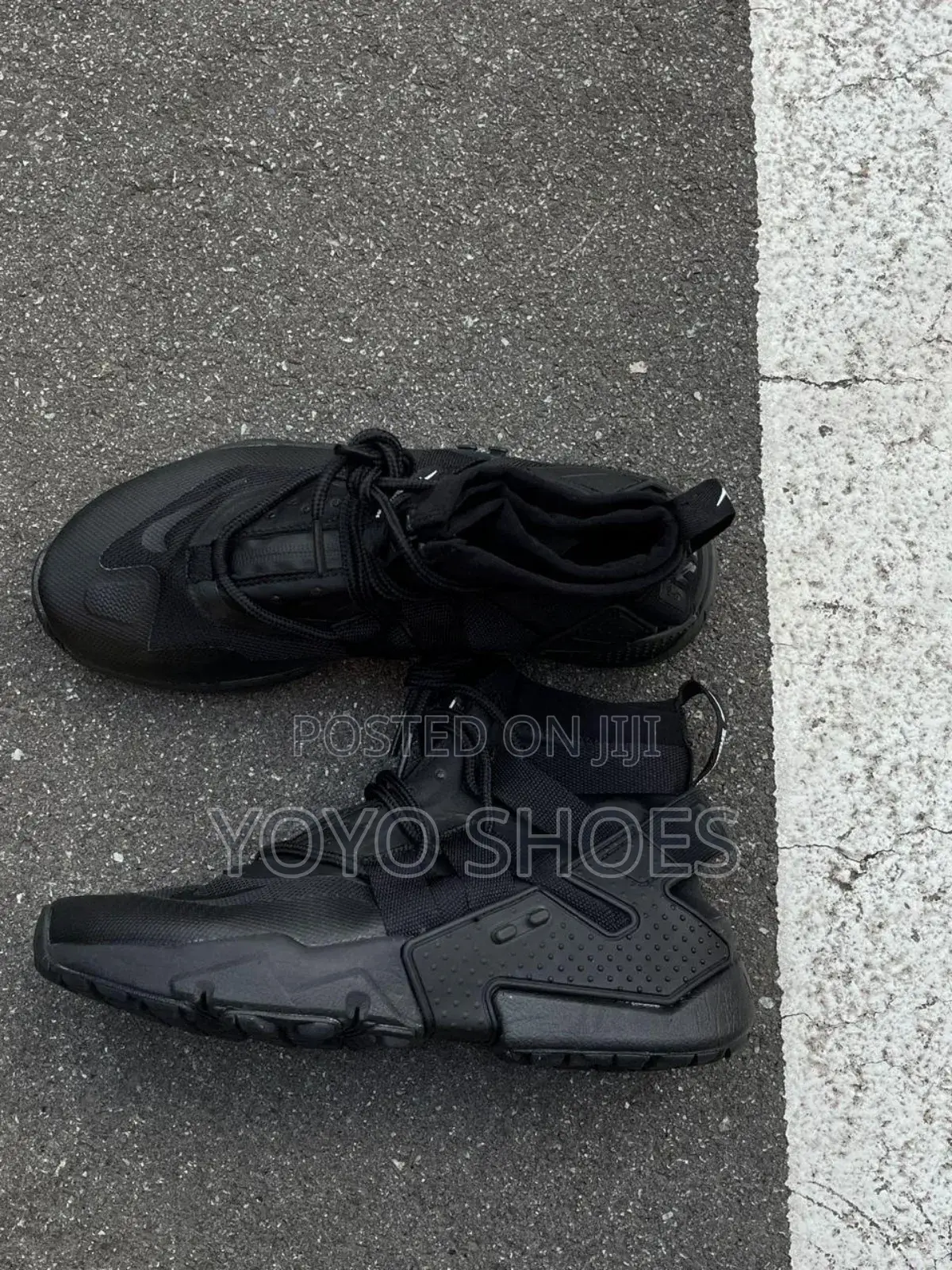 Nike Grip Huarache Triple Black Fashion Boots