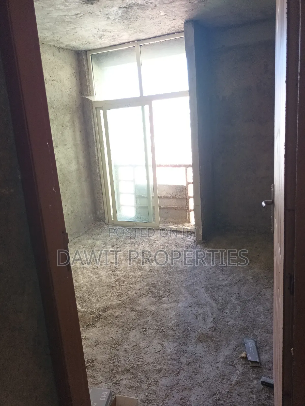 2bdrm Condo in 40/60 Condominum, Bole for sale