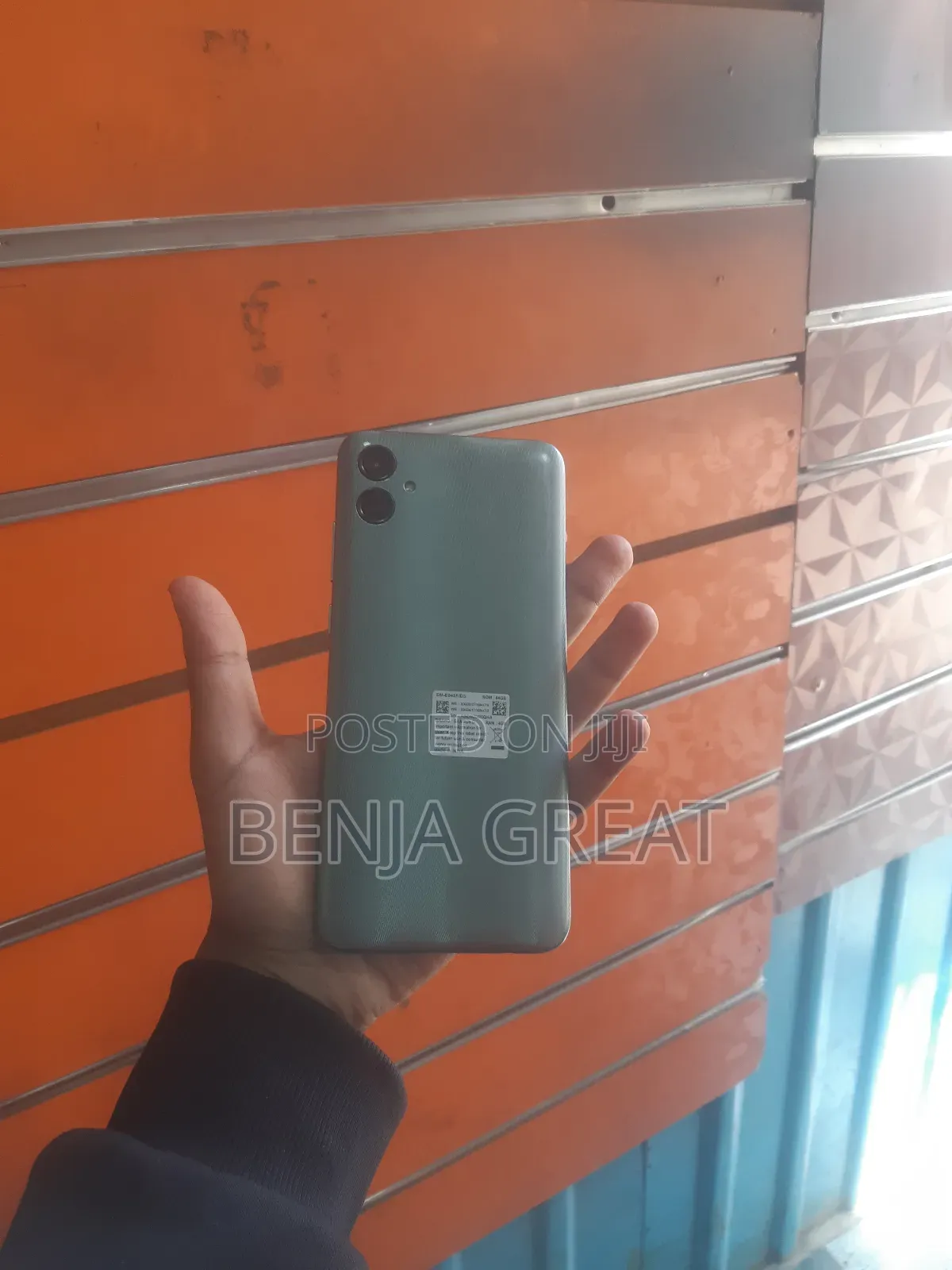 Samsung Galaxy F04 64 GB