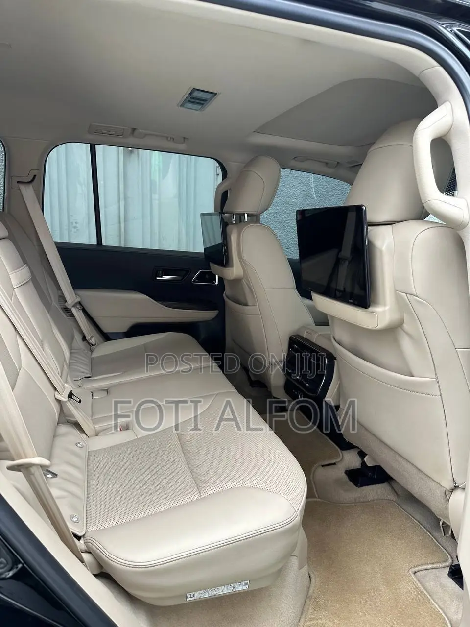 Toyota Land Cruiser 3.5 V6 2022 White