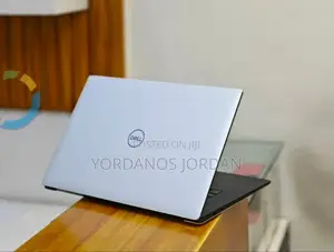 New Laptop Dell XPS 15 16GB Intel Core I9 SSD 512GB