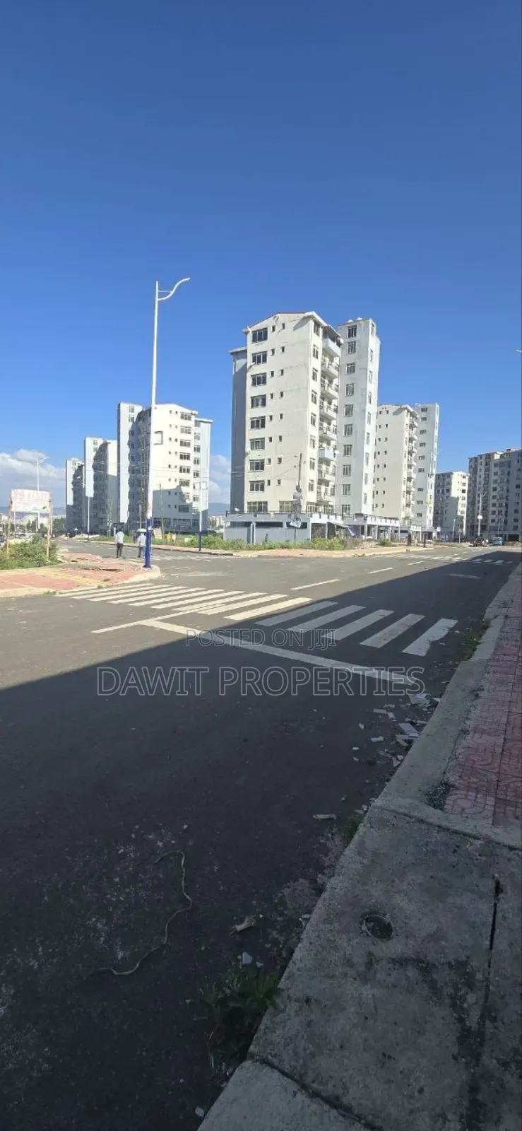 Furnished 2bdrm Condo in አያት ሳይት 4 40/60 ዉሃ, Bole for sale