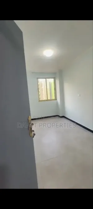 Furnished 2bdrm Condo in አያት ሳይት 4 40/60 ዉሃ, Bole for sale