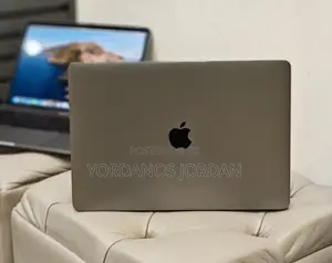 New Laptop Apple MacBook Pro 2019 16GB Intel Core I7 SSD 1T