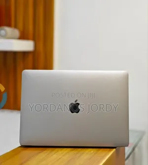 New Laptop Apple MacBook Air 2020 M1 8GB Apple M1 SSD 256GB