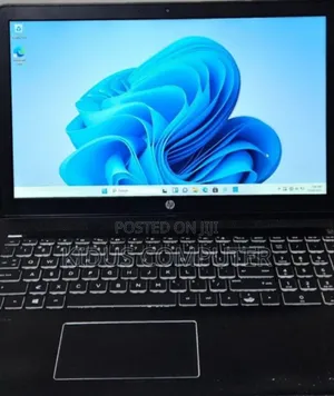 New Laptop HP Pavilion 15 8GB Intel Core I7 SSD 256GB