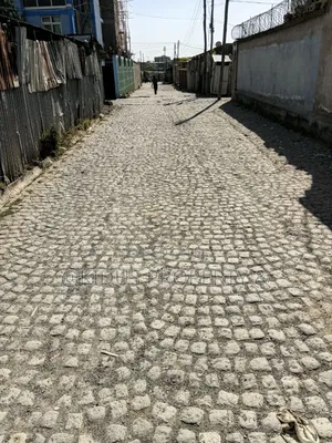 6bdrm House in Nasswe Real State, Nifas Silk-Lafto for sale