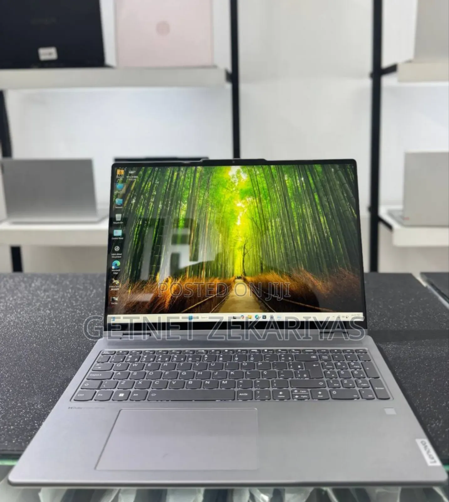 New Laptop Lenovo Yoga 330 16GB AMD Ryzen 5 SSD 512GB