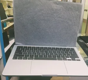 New Laptop Apple MacBook Air 2025 M4 13-Inch 16GB Apple M4 SSD 256GB