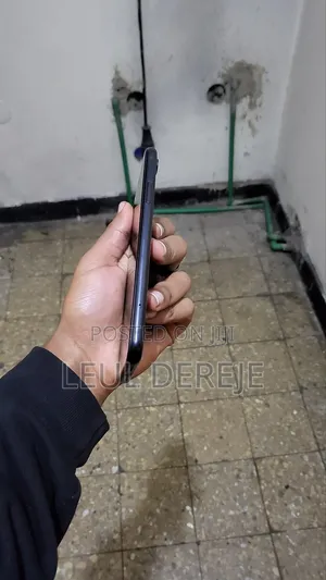 Apple iPhone XR 128 GB Black