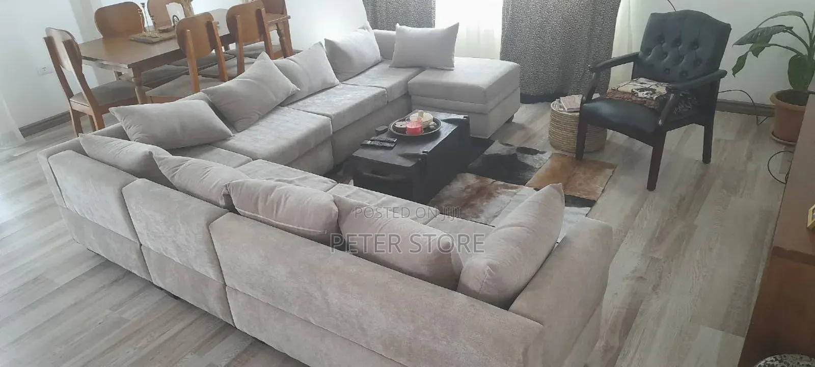ጀረጃውን የጠበቀ Sofa