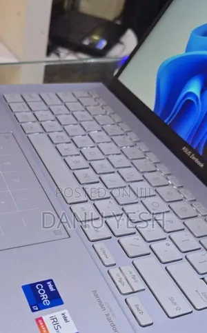 New Laptop Asus Zenbook 14 UX434 16GB Intel Core I7 SSD 1T