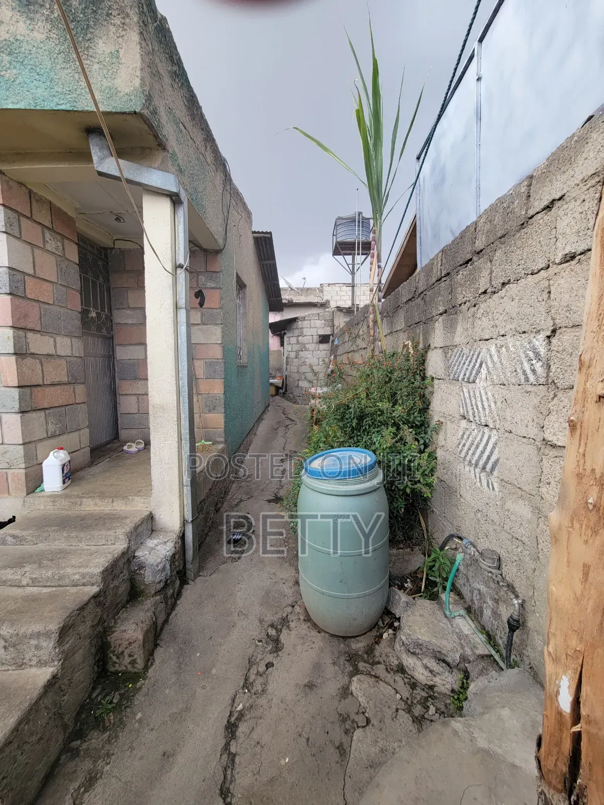 4bdrm House in Nifas Silk-Lafto for sale