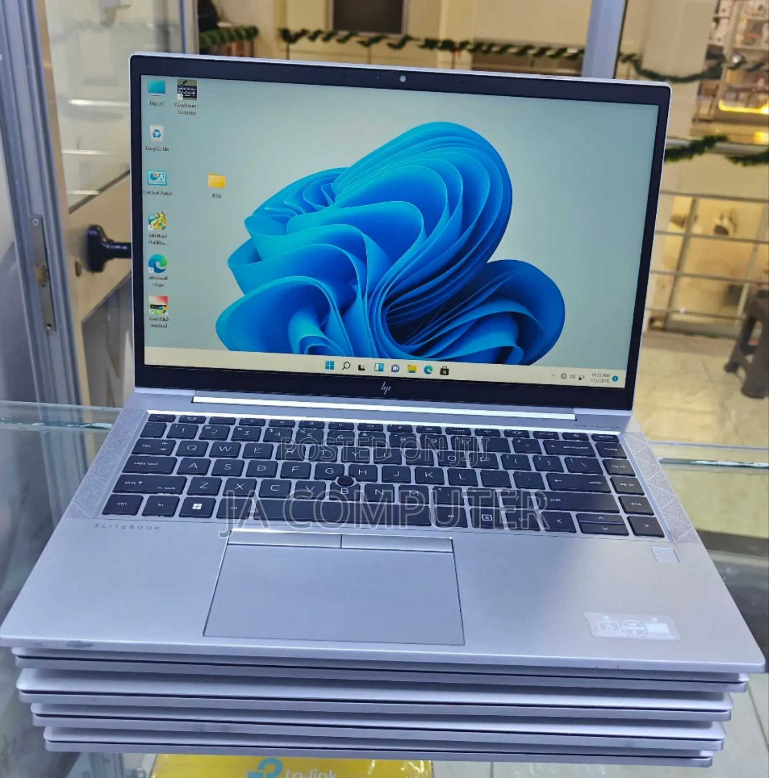 New Laptop HP EliteBook 845 G8 16GB AMD Ryzen 5 SSD 512GB